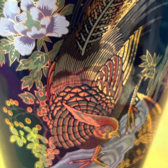 4/$100 Elegant Blue and Gold Vase with Floral Design 💙 - Picture 9 of 9